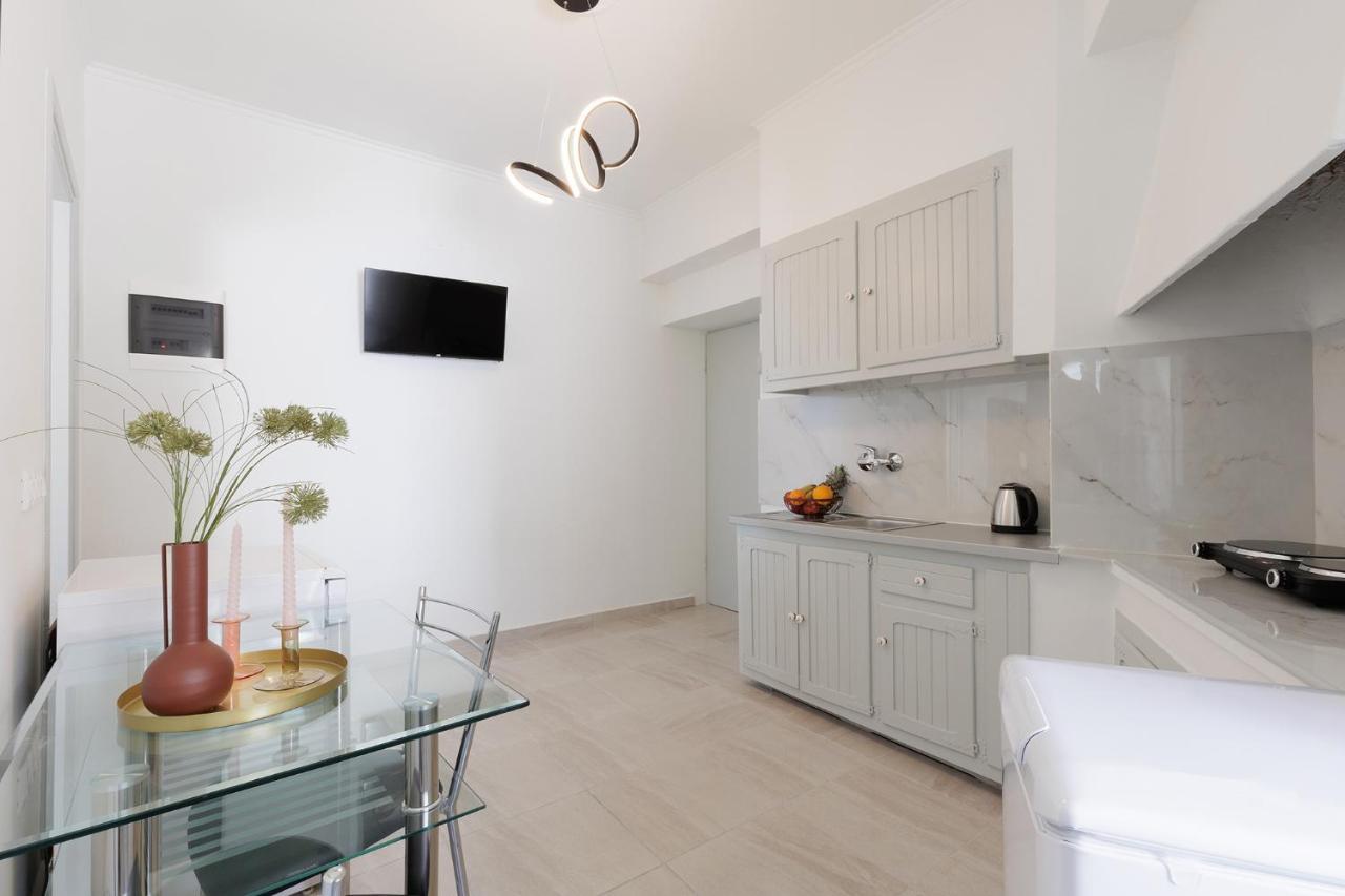 Salt & Sun Apartments By Konnect, At Kaminaki Beach Nisaki  Екстер'єр фото